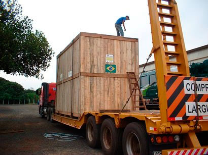 Caixote de madeira para transporte